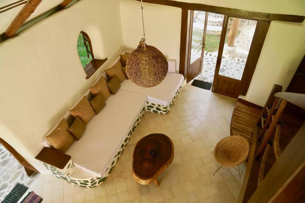 Beach-Front Sumbawa Surf House Lemonga Екстер'єр фото